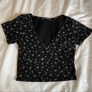 Brandy Melville crop wrap black and white floral top